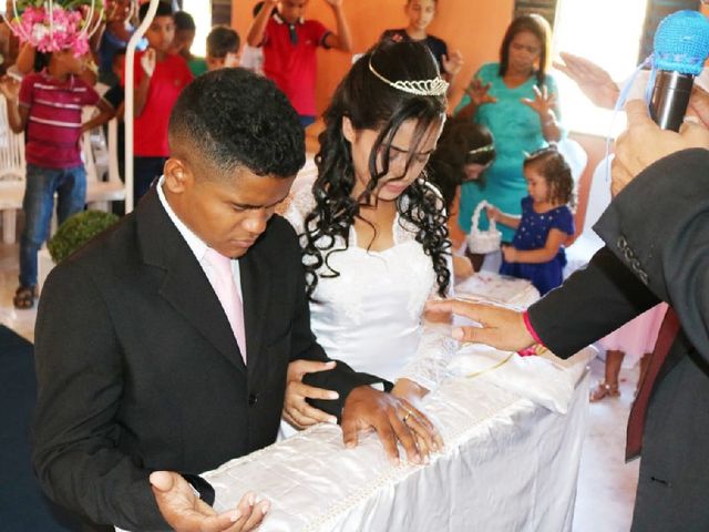 O casamento de Maria de Fátima  e Antonío da Cruz  em Beneditinos, Piauí 1