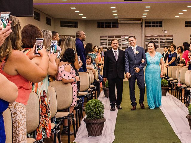 O casamento de Mariane e Vitor em São Joaquim da Barra, São Paulo Estado 27