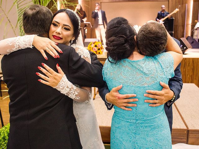 O casamento de Mariane e Vitor em São Joaquim da Barra, São Paulo Estado 38