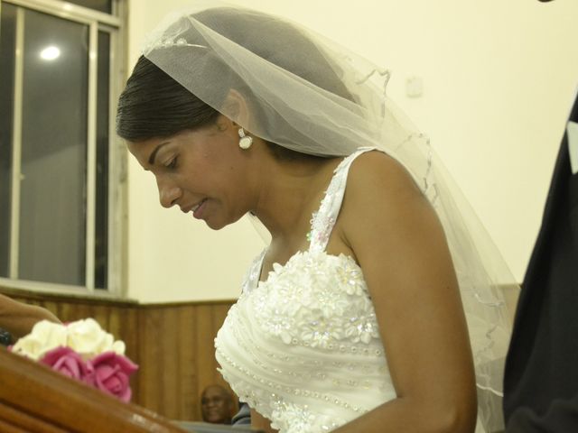 O casamento de RAPHAEL e JULIANA em São Pedro da Aldeia, Rio de Janeiro 20