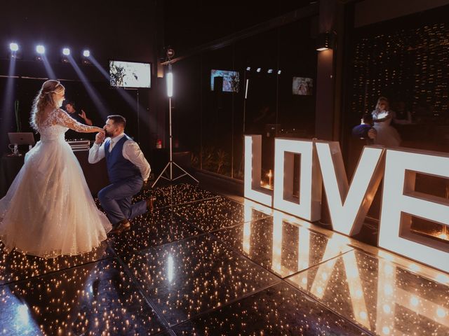 O casamento de Peter e Layla em Itapema, Santa Catarina 107