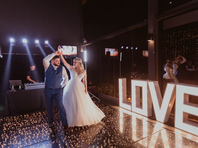 O casamento de Peter e Layla em Itapema, Santa Catarina 110