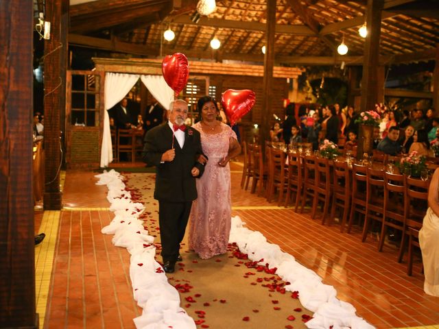 O casamento de Warley e Micaelle em Betim, Minas Gerais 42