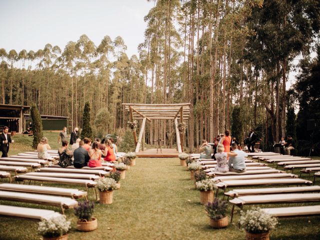 O casamento de Isabella e Sebastian em Curitiba, Paraná 23