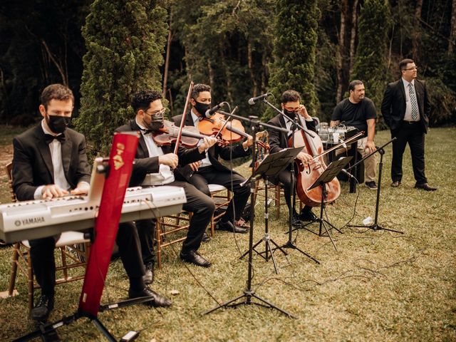 O casamento de Isabella e Sebastian em Curitiba, Paraná 25