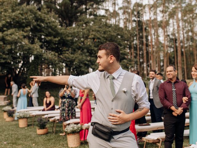 O casamento de Isabella e Sebastian em Curitiba, Paraná 35