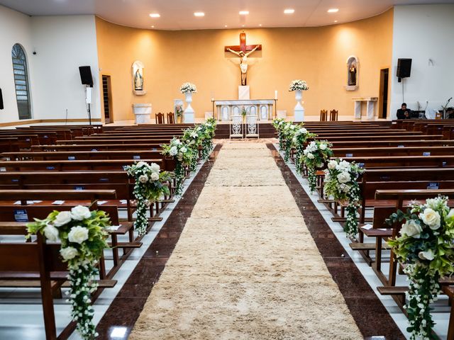 O casamento de Thiago e Maria Laura em Goiânia, Goiás 38