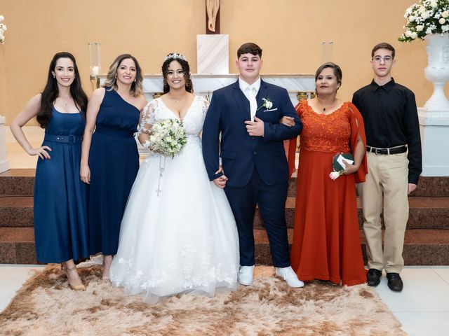 O casamento de Thiago e Maria Laura em Goiânia, Goiás 105