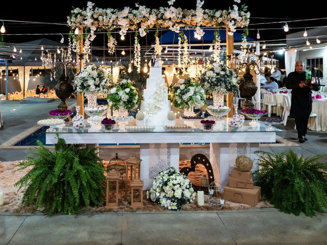 O casamento de Thiago e Maria Laura em Goiânia, Goiás 124