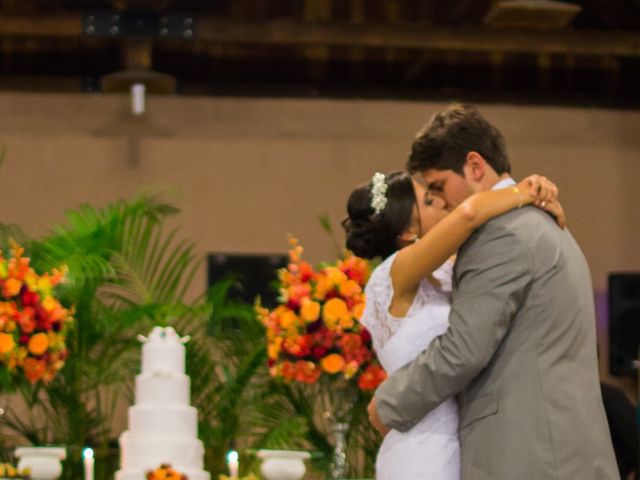 O casamento de Marcos e Walléria em Curitiba, Paraná 15