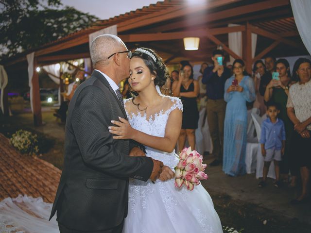 O casamento de Emmily e Jônatas em Ibicuí, Bahia 9