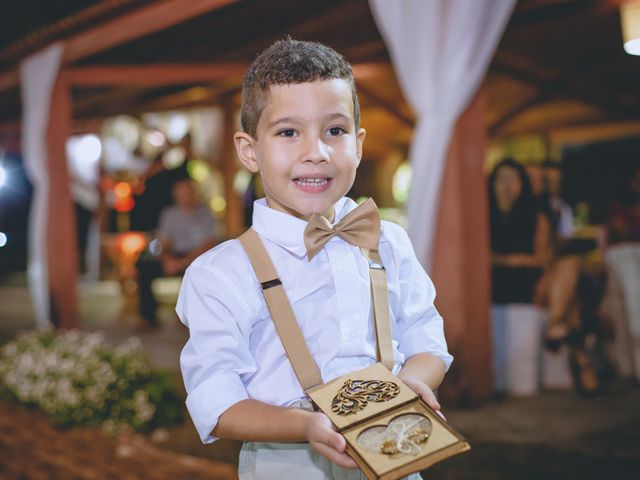 O casamento de Emmily e Jônatas em Ibicuí, Bahia 10