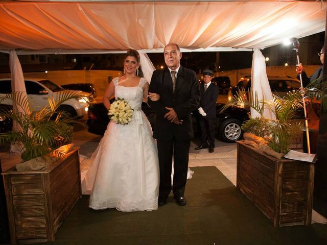 O casamento de Marcos e Fernanda em Vila Velha, Espírito Santo 1