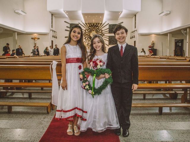 O casamento de Max e Monique  em Porto Alegre, Rio Grande do Sul 7