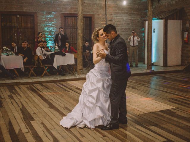 O casamento de Max e Monique  em Porto Alegre, Rio Grande do Sul 37