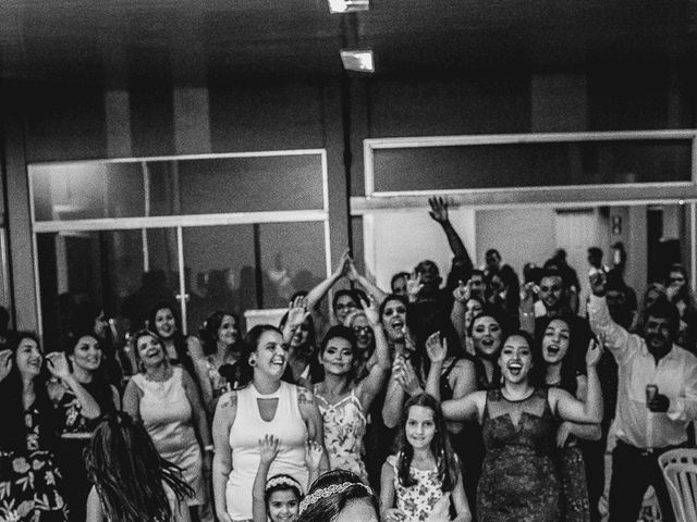 O casamento de Luis Guilherme e Suellen em Poços de Caldas, Minas Gerais 70