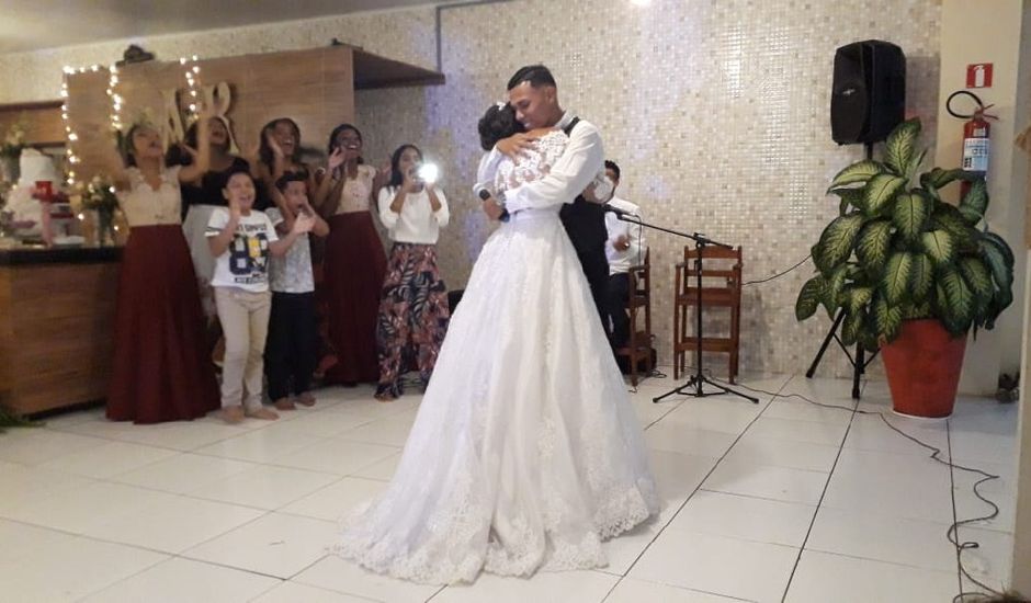 O casamento de Alain e Karen em Barra dos Coqueiros, Sergipe