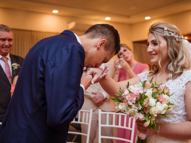 O casamento de Gustavo e Roberta em Joinville, Santa Catarina 12