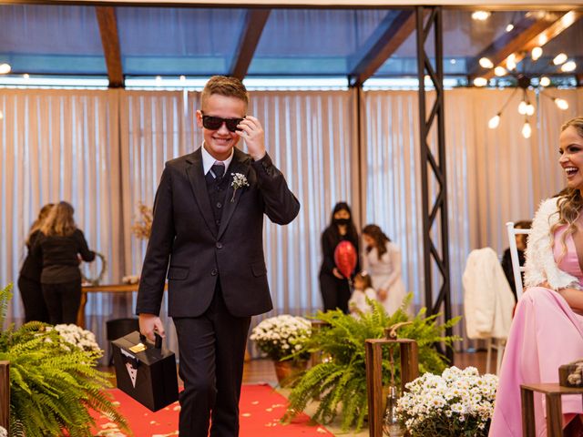 O casamento de Gustavo e Roberta em Joinville, Santa Catarina 21