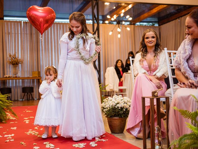 O casamento de Gustavo e Roberta em Joinville, Santa Catarina 22