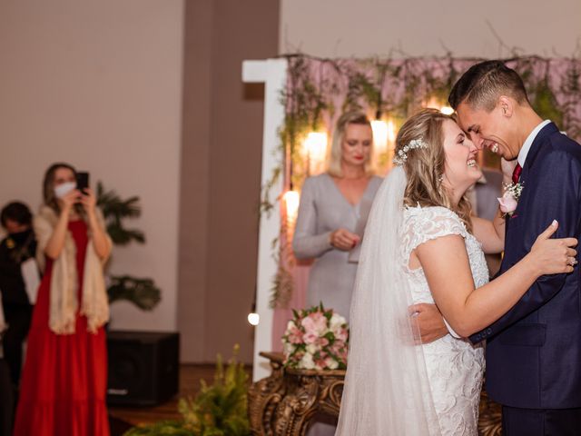 O casamento de Gustavo e Roberta em Joinville, Santa Catarina 28