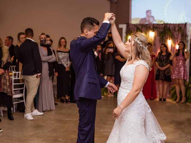 O casamento de Gustavo e Roberta em Joinville, Santa Catarina 45