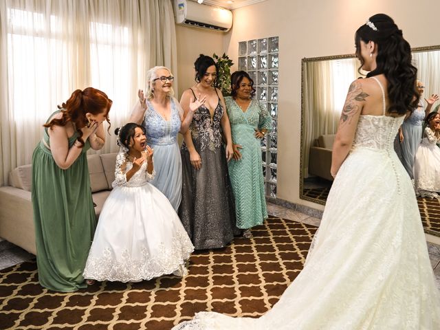 O casamento de Gleison e Giovanna em Poá, São Paulo Estado 20