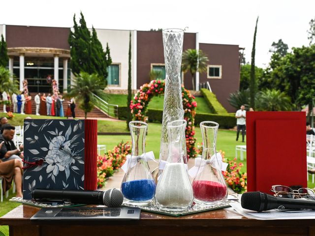 O casamento de Gleison e Giovanna em Poá, São Paulo Estado 33