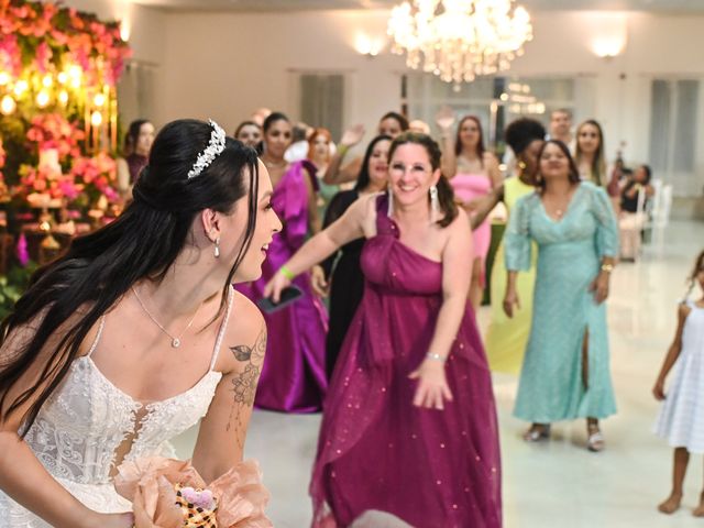 O casamento de Gleison e Giovanna em Poá, São Paulo Estado 94