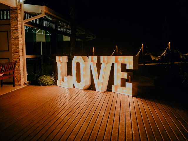 O casamento de Murilo e Carolina  em Curitiba, Paraná 12