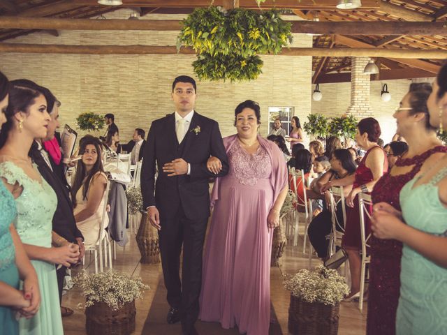 O casamento de Tiago e Amanda em Cotia, São Paulo Estado 10