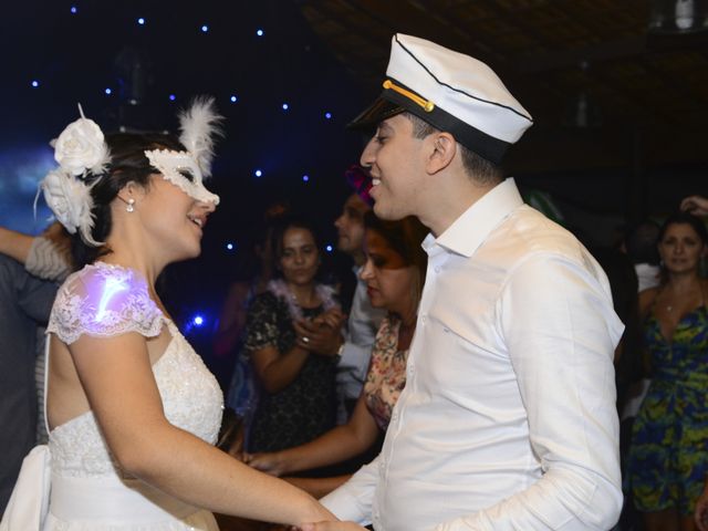 O casamento de Tiago e Amanda em Cotia, São Paulo Estado 35