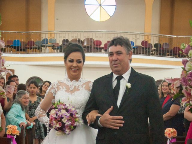 O casamento de Valdir e Juliana em Curitiba, Paraná 11