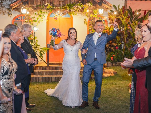 O casamento de Luiz Fernando e Karine em Timóteo, Minas Gerais 28