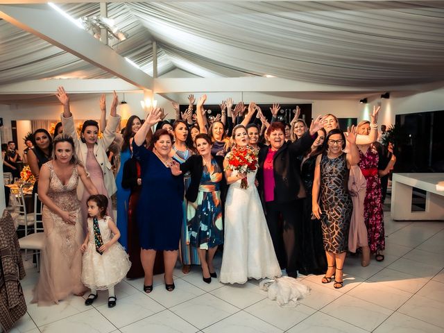 O casamento de Rafael e Chayane em Curitiba, Paraná 37