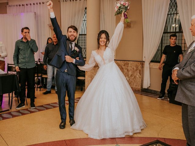 O casamento de Bruno dos Santos de Brito  e Ester Freitas Fontana de Brito  em Curitiba, Paraná 2