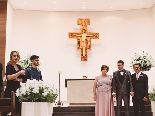 O casamento de Fernando e Julia em Joinville, Santa Catarina 18