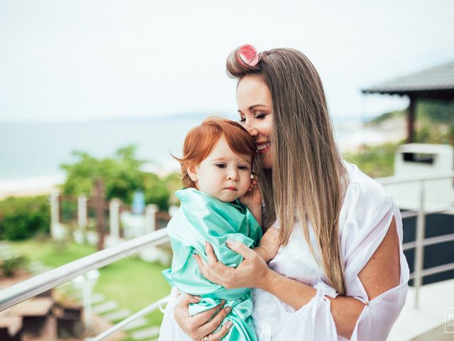 O casamento de Bruno e Luciana em Itapema, Santa Catarina 10