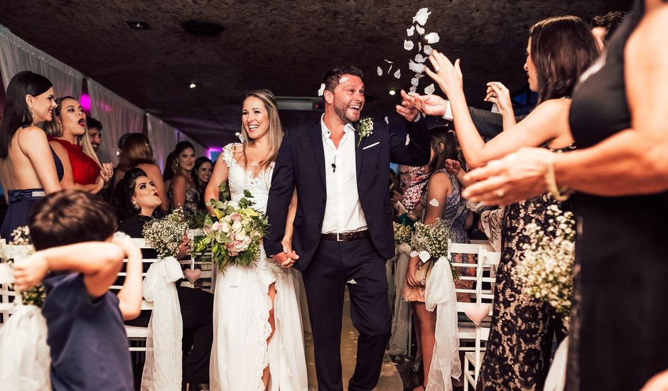 O casamento de Bruno e Luciana em Itapema, Santa Catarina