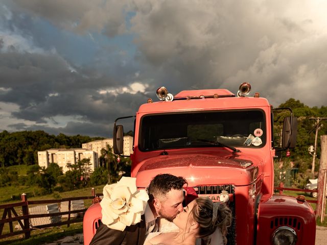 O casamento de Diego e Jaqueline em Caxias do Sul, Rio Grande do Sul 22