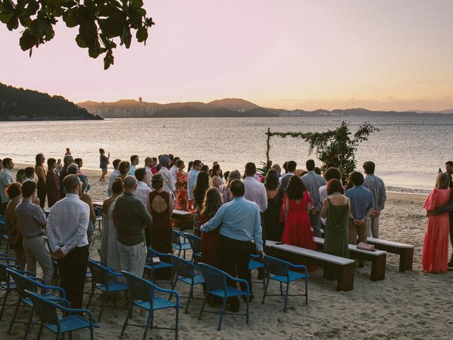 O casamento de Nicholas e Isabela em Balneário Camboriú, Santa Catarina 22