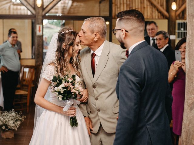 O casamento de Savyon e Cleany em Joinville, Santa Catarina 9