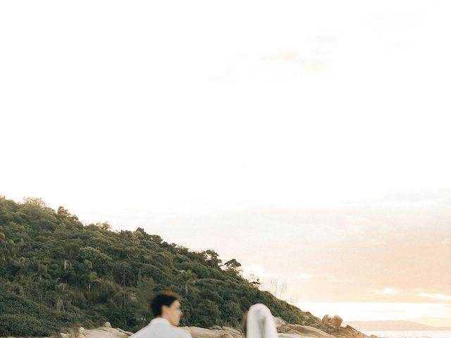 O casamento de Augusto  e Talita em Florianópolis, Santa Catarina 20
