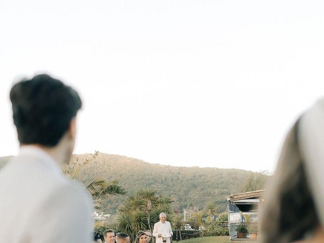 O casamento de Augusto  e Talita em Florianópolis, Santa Catarina 40