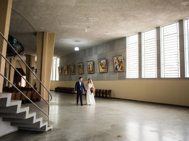 O casamento de Marcos e Graziella em Joinville, Santa Catarina 36
