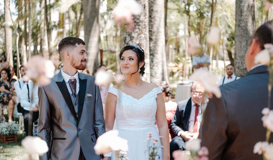 O casamento de Gustavo e Thauani em Maringá, Paraná