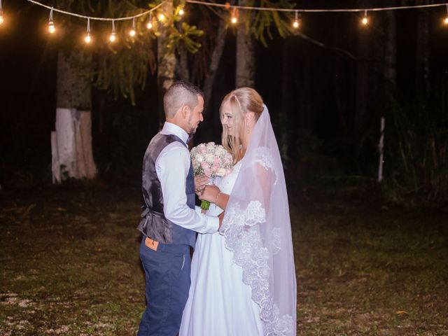 O casamento de Bruno Macy de Souza e Thainara Schram Lenz em Curitiba, Paraná 1