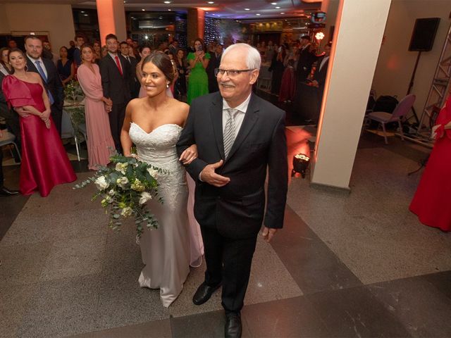 O casamento de Carlos e Fernanda em Porto Alegre, Rio Grande do Sul 9