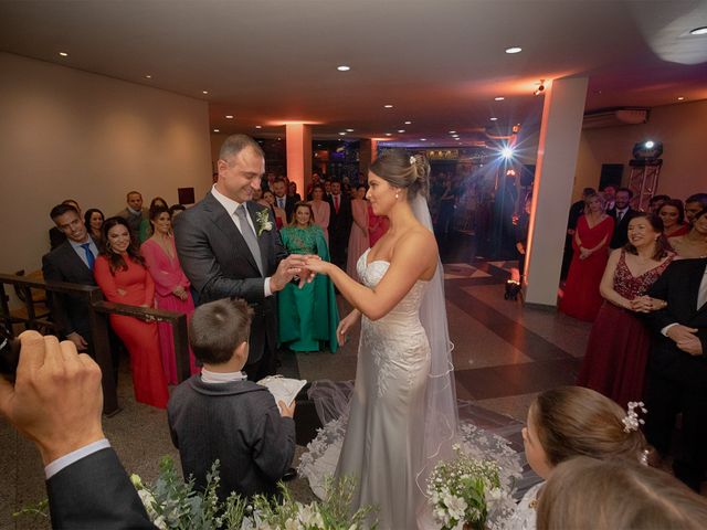 O casamento de Carlos e Fernanda em Porto Alegre, Rio Grande do Sul 10