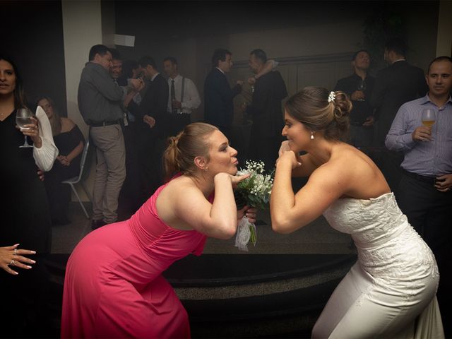 O casamento de Carlos e Fernanda em Porto Alegre, Rio Grande do Sul 15